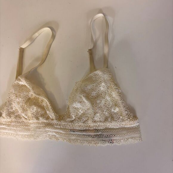 Victoria's Secret Ivory Sheer Lace Triangle Bralette Bra Small - Picture 4 of 6